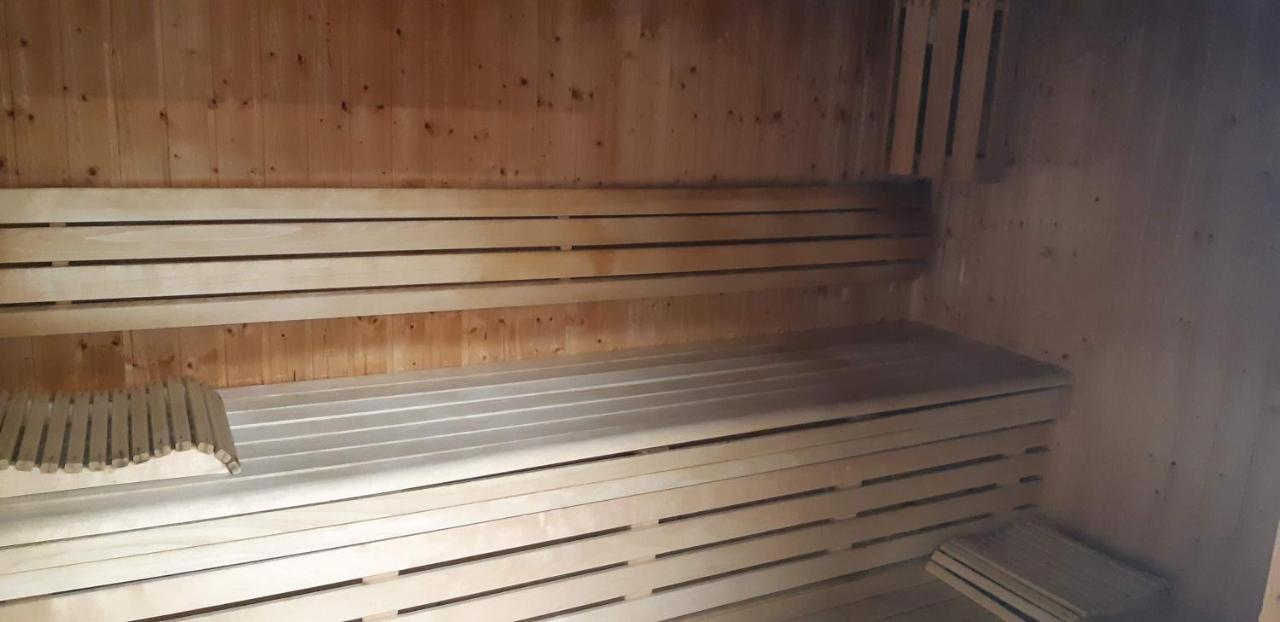 Charmant Logement Avec Piscine Bergerac Exterior foto