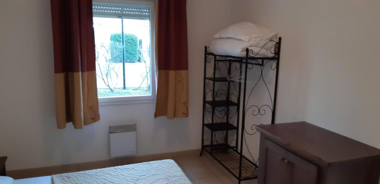 Charmant Logement Avec Piscine Bergerac Exterior foto